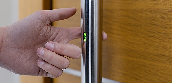 Zutritts­kontrolle bei Jura Elektro in Petersbuch