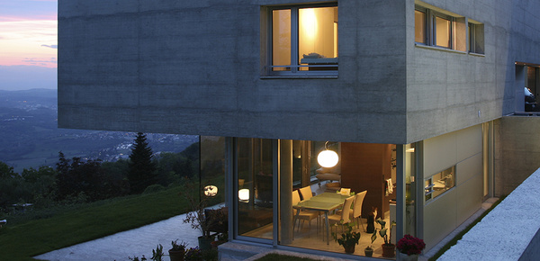 Design orientiere Produkte bei Jura Elektro in Petersbuch