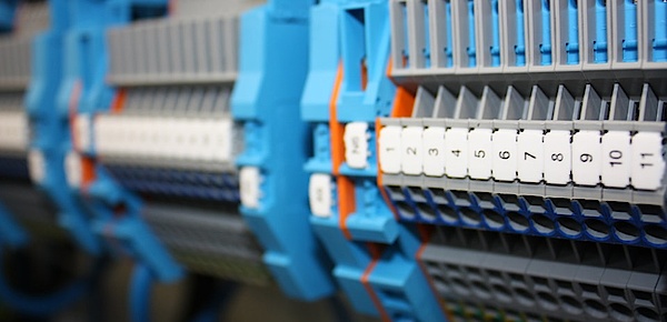 Industrie und Gewerbe bei Jura Elektro in Petersbuch